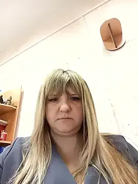 Office_Albertina on StripChat