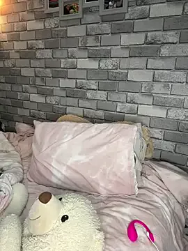 Poppy_frankie — Get naked