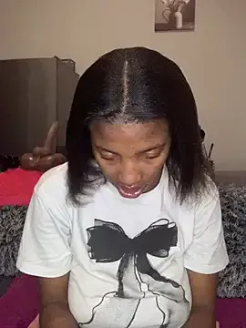 Queen-Boobylicious — Freechat on StripChat
