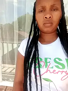 QUEENOFSQUIRT02 on StripChat 