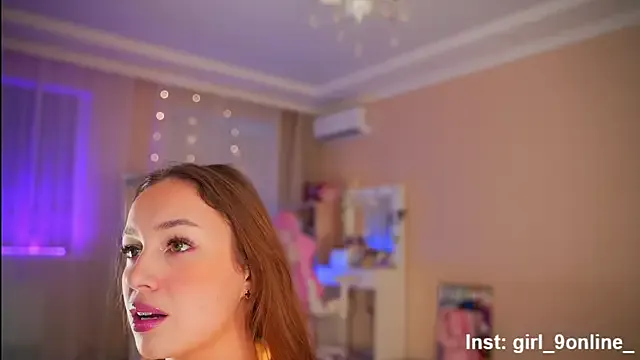 RosyEmily — brunette squirts on a blonde's face 2x