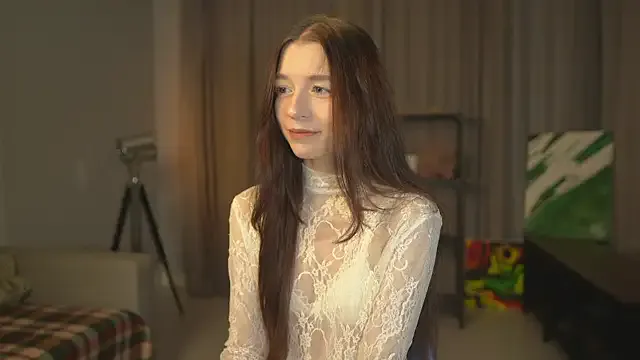 RoxieBolich — see my legs up close