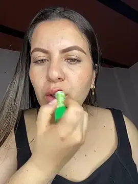 Sara_B_Sexual on StripChat 
