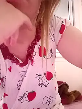 Sara_charmouta9 on StripChat 