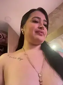 Sara_fun on StripChat 