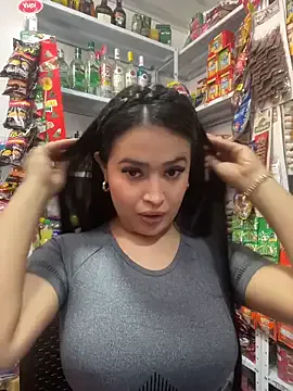 Sara_fun on StripChat 