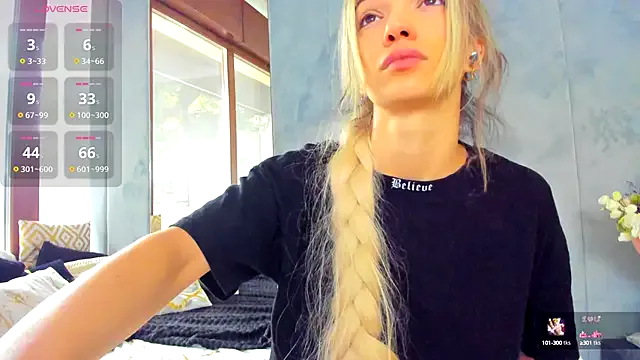 Sassy_Teen on StripChat 