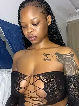 StripChat SexxyLunar is Freechat SexxyLunar — lets play papi