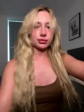 SexySaraxxoo on StripChat