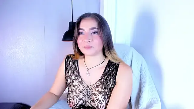 Shanntal_ on StripChat