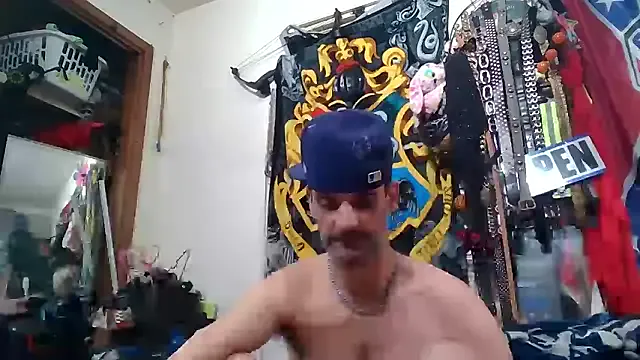 slinginbigD on StripChat