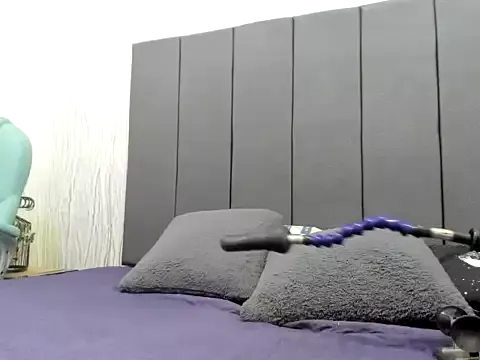 sofia_mill_ on StripChat