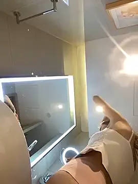 Sunflower-77 on StripChat