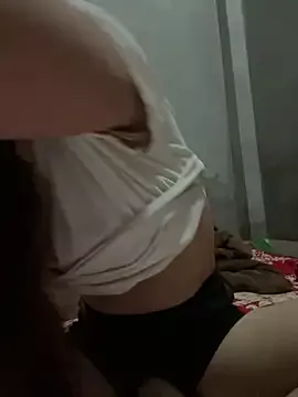 Sunny_lotus on StripChat 