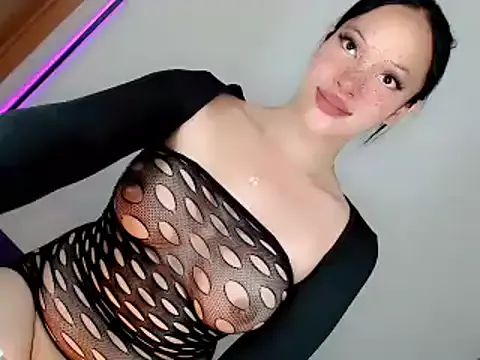 Tastelikeheaven1 on StripChat 