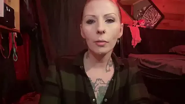 TeenyDoll on StripChat