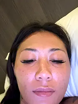 thai-dreamgirl on StripChat