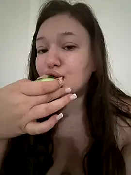 Twinklelove25 — Freechat on StripChat