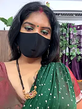 V-Hot-Sweti — pussy fingering