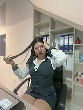 VAL_PRINCESS — SHOW TITIS IN OFFICE
