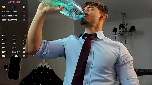 WilsonJules — cum show explode